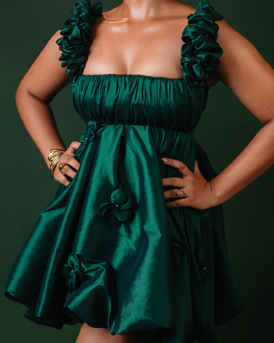 Alternative view of Mia