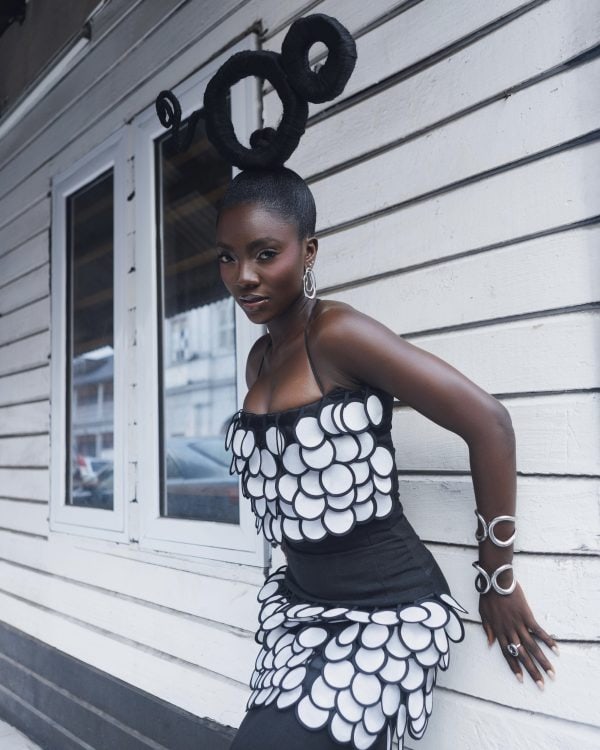 Alternative view of Oge